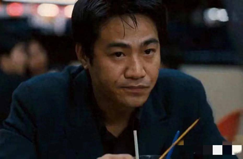 香港男星现身活动，赌王四太捧场，曾赌输200万靠冷门生意翻身