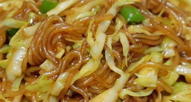 原来包菜炒粉条是这样做，难怪以前做的不好吃老粘锅，技巧在这里