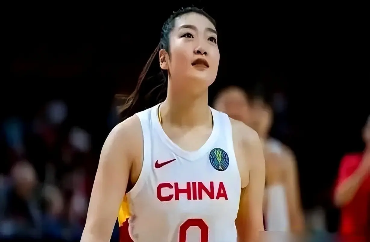 中国女篮半决赛对手出炉 再见李梦！宫鲁鸣盛赞两人，做重大决定