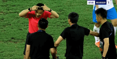 阿齐兹破门被吹越位，三镇仍1-1西海岸