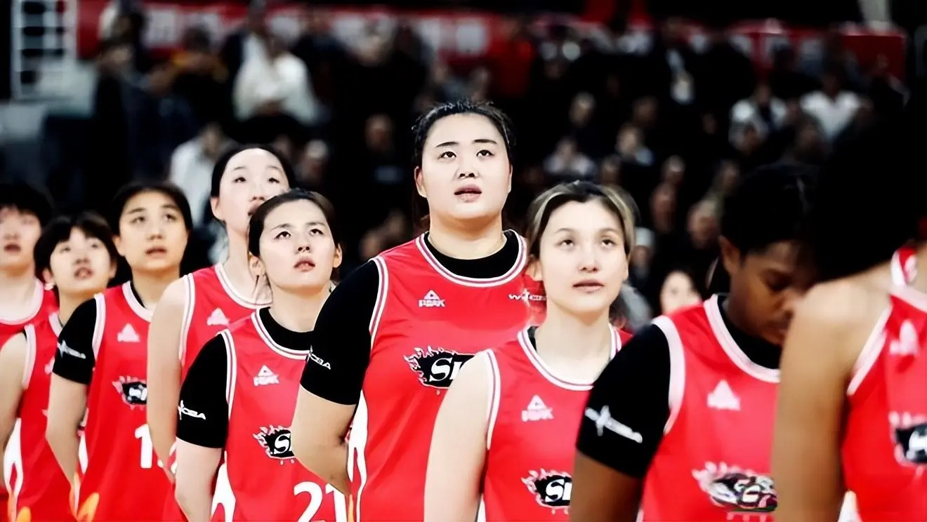 狂赢32分！女篮开门红，刘禹彤半场11+2打卡下班，陈玉婕怒砍19+4