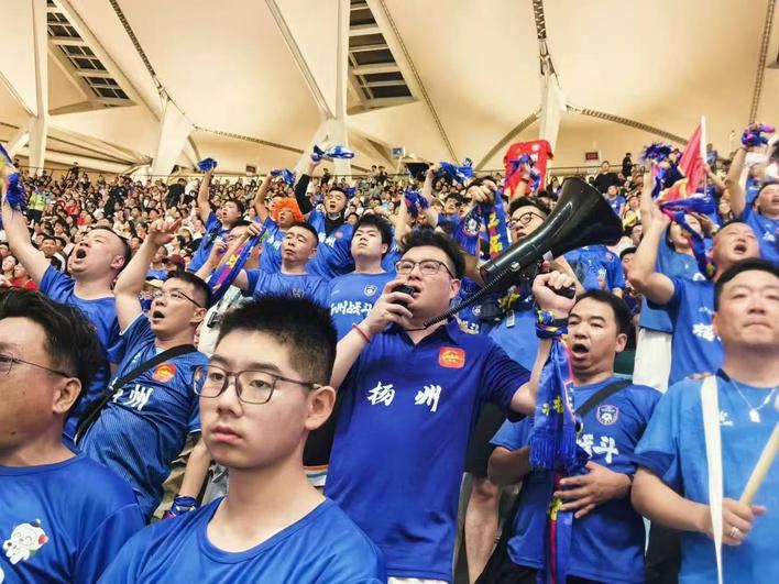 谁是扬州队 “第12人”？
