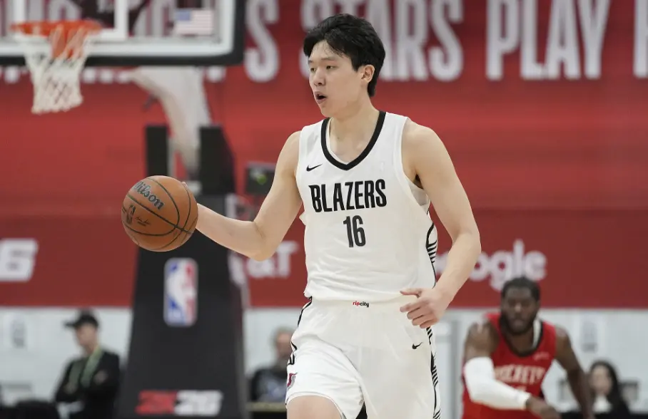 杨瀚森提前退出夏联！4战场均至少10+5闪耀赌城 自我总结要奖罚分明