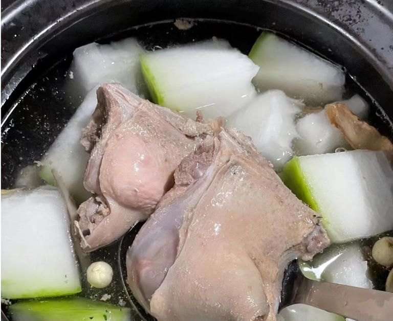 三伏天不要太节俭，建议：中老年多吃3种高蛋白食物，精神过苦夏