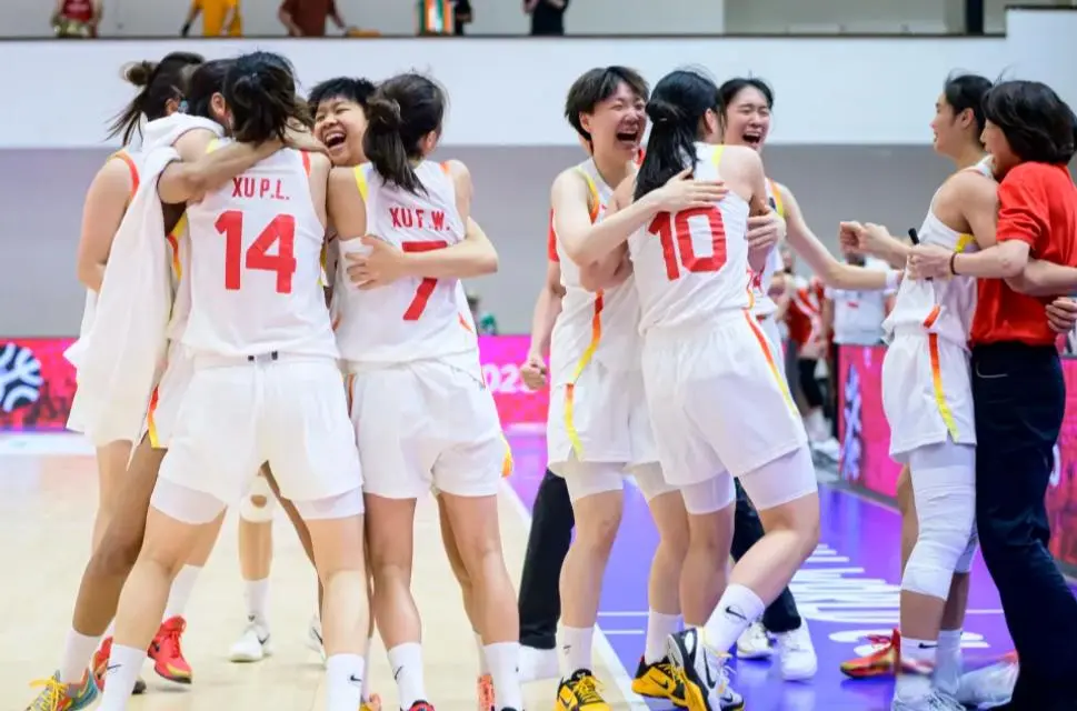 U19女篮世界杯：美西澳加四强 中国首胜多人流泪将打9-12排位赛