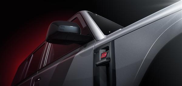 暴躁方盒子！奇瑞iCAR V23S曝光：455马力一脚加速灵魂出窍
