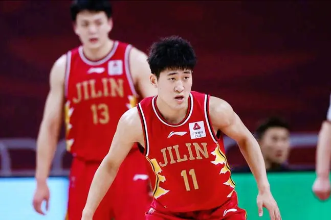 CBA无缘季后赛8支球队7支都在兜售球员，新赛季实力悬殊还怎么玩