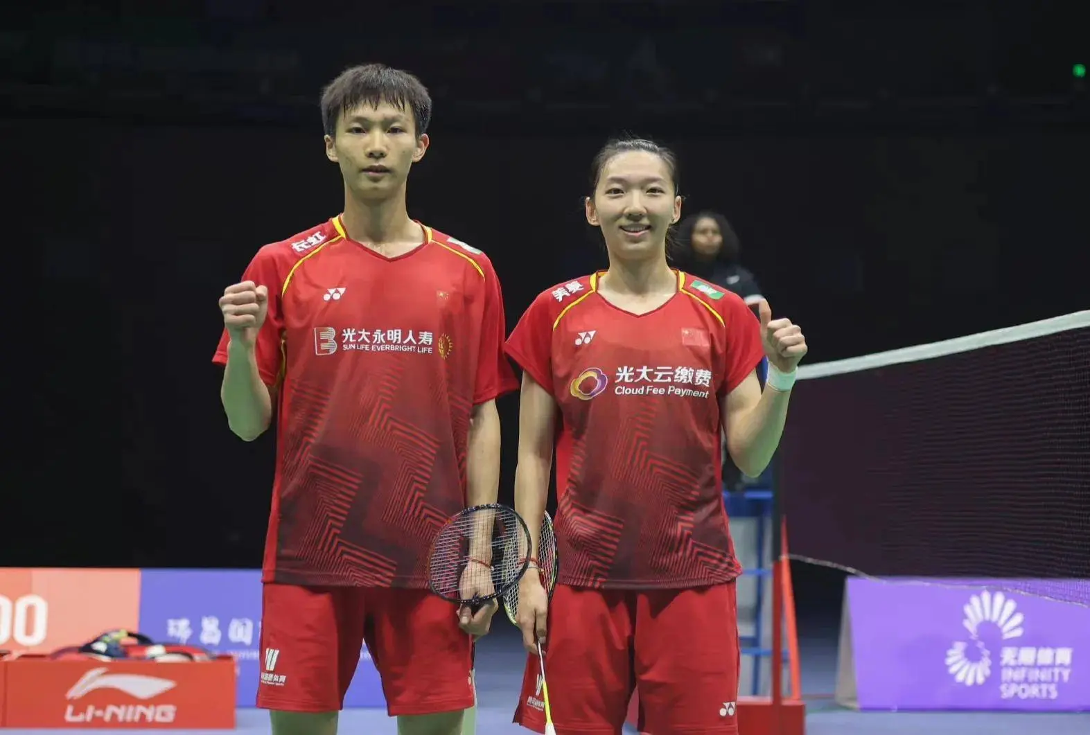 被打了一波1-7，石宇奇仍28-26险胜，决赛对阵出炉国羽4席韩国2席