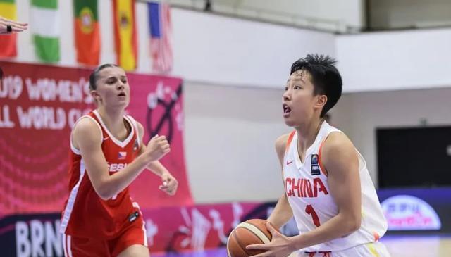 U19女篮世界杯，中国队80-79艰难战胜东道主捷克，进入9-12名争夺