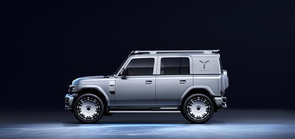 暴躁方盒子！奇瑞iCAR V23S曝光：455马力一脚加速灵魂出窍