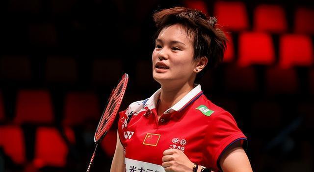 国羽拒绝连败！王祉怡开门红，首局连得5分致胜，1-0领先世界冠军