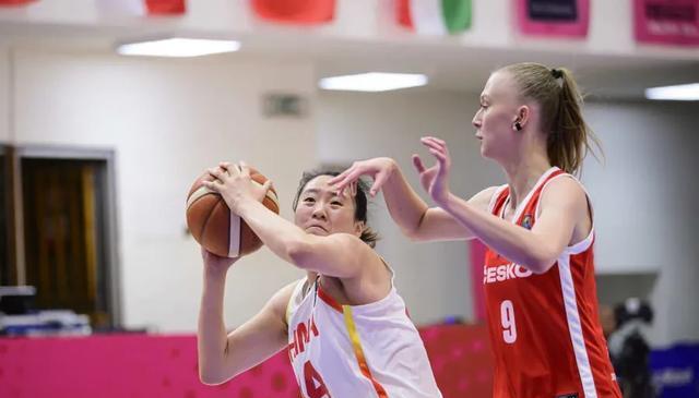 U19女篮世界杯，中国队80-79艰难战胜东道主捷克，进入9-12名争夺