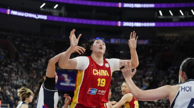 女篮亚洲杯四强已产生，中国女篮迎来考验，澳女篮有望轻松取胜