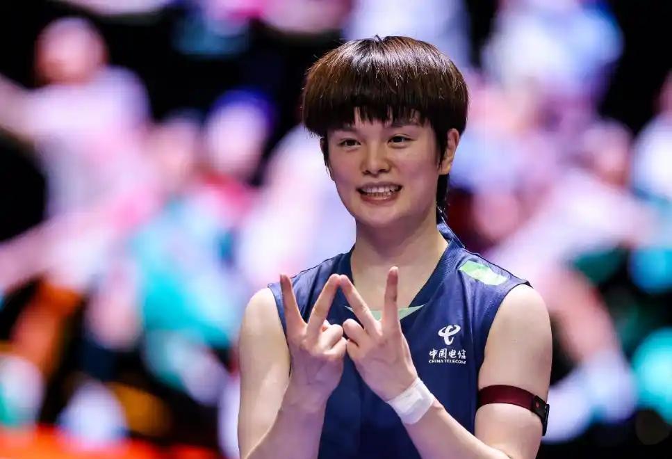 2比0横扫世界冠军！00后王祉怡为国羽守住底线，靠她阻击安洗莹？