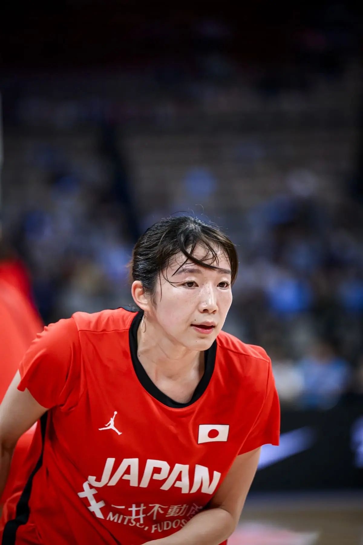 半场仅赢2分！中国女篮十分被动，被日本队压着打，张子宇终苏醒