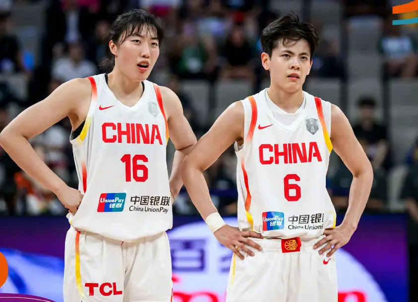 中国女篮输日本女篮，韩旭18+7+7！张子宇17+9尽力，裁判也引争议