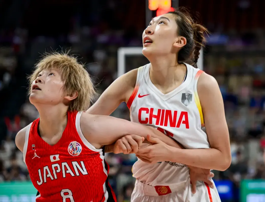 亚洲杯：中国女篮9分惜败日本无缘决赛 张子宇17+9杨舒予19+4