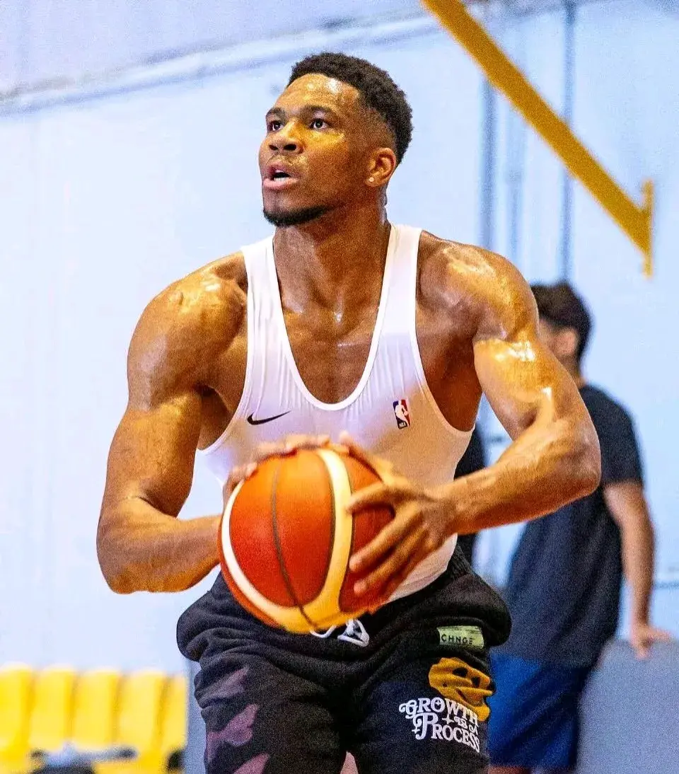 NBA薪资新格局：2024-25赛季奢侈税与战绩的悖论引发联盟思考