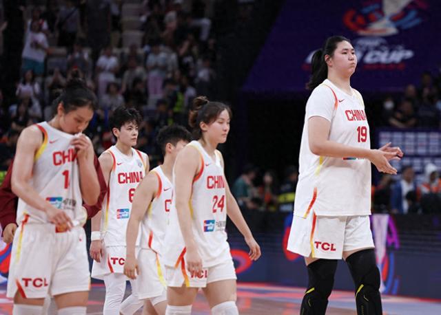 中国女篮为何输给日本女篮？防三分球不力＋赛前太自信