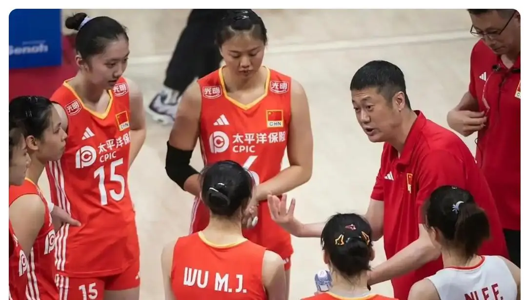官宣！中国女排世锦赛名单公布，朱袁张时代结束，赵勇大刀阔斧