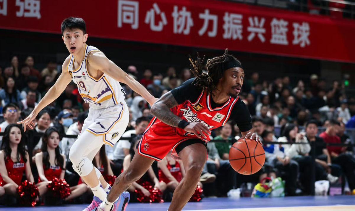 广东今夏首笔交易达成！场均23+5后卫加盟，朱芳雨闷声发大财