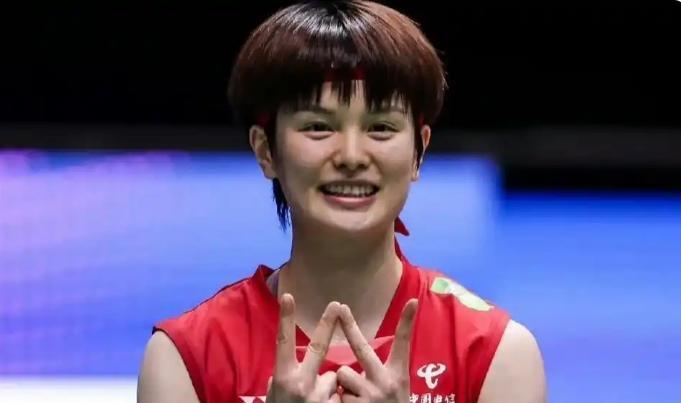国羽丢首金！王祉怡0-2不敌安洗莹，单局被轰21-10，女双NO.1冲冠