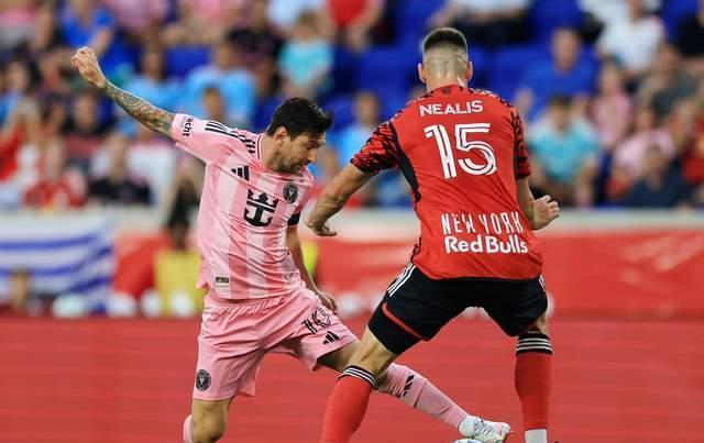 5-1！梅西杀疯了：30米奔袭+2单刀+策动4球，近7场6次双响
