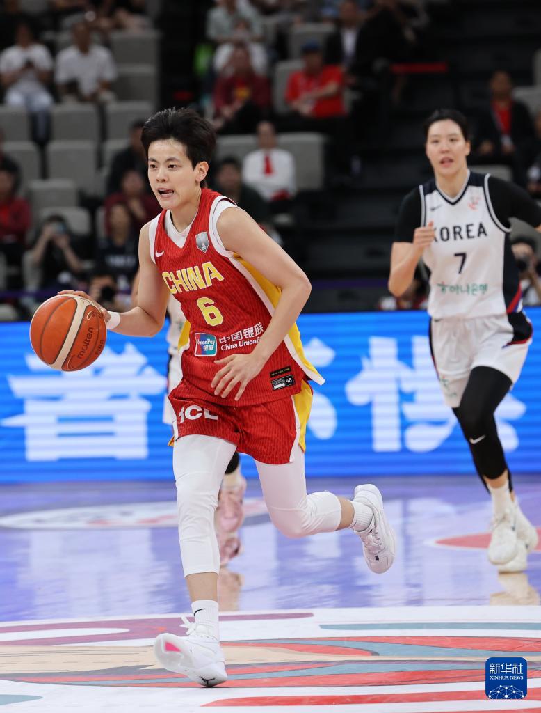女篮亚洲杯季军赛：中国队对阵韩国队