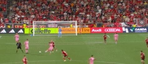 5-1！梅西又“杀疯了”：奔袭30米+独造4球，7场6次双响太夸张