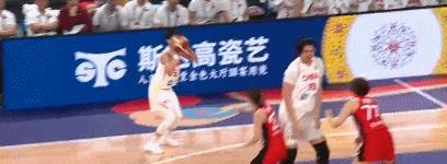 媒体人：杨氏姐妹半决赛呈现出这点实力 天天霸榜热搜图个什么劲？