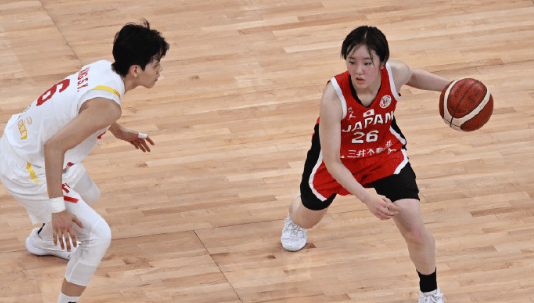 媒体人：田中心有出色的攻击力和大局观，未来会越来越强