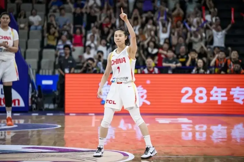 女篮101-66韩国夺季军 球员评价：4人满分，6人及格，2人低迷