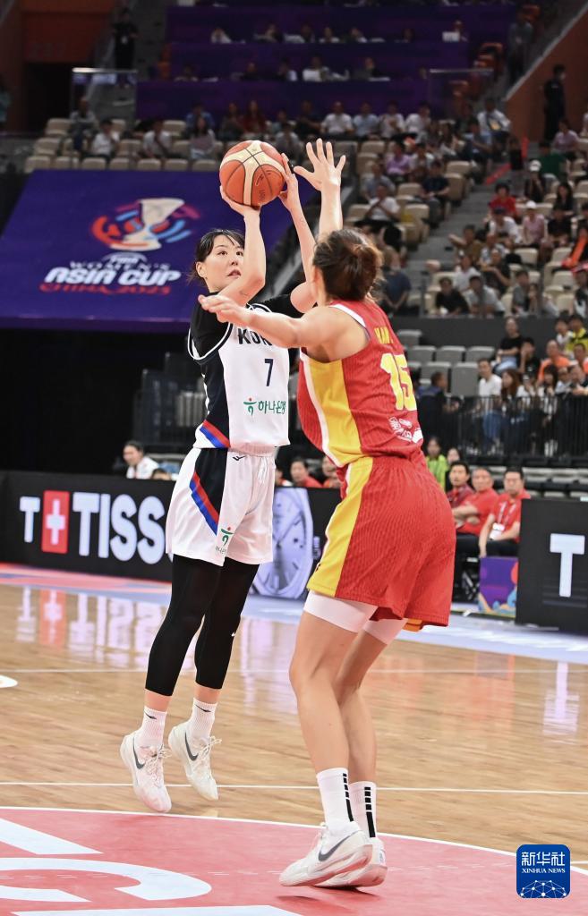 女篮亚洲杯季军赛：中国队对阵韩国队