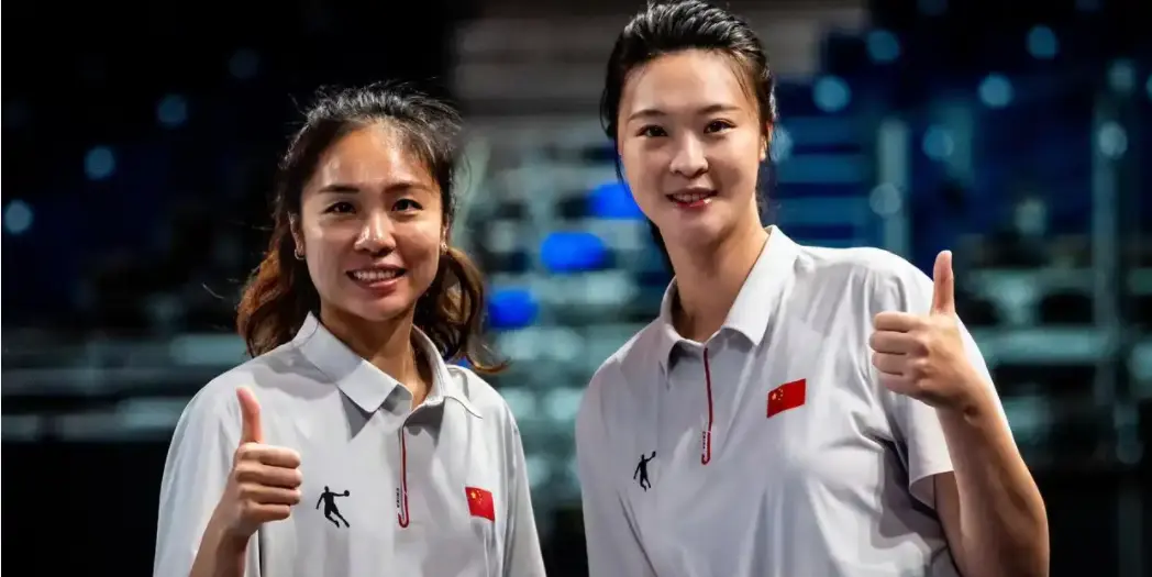 又遭逆转！中国女排无缘卫冕，2位前国手集体低迷，王之腾露馅
