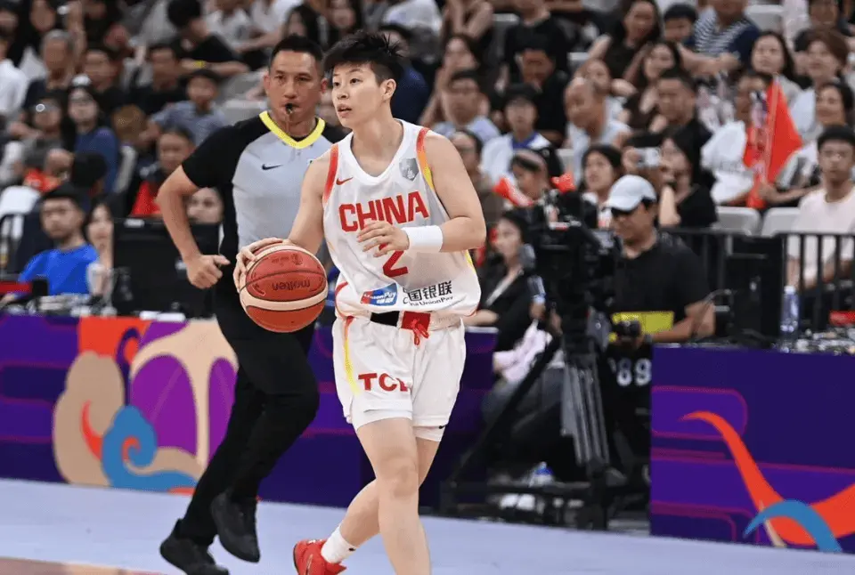 又是0分！宫鲁鸣钦点之人5战3场0分，这种扛旗手能带女篮走多远？