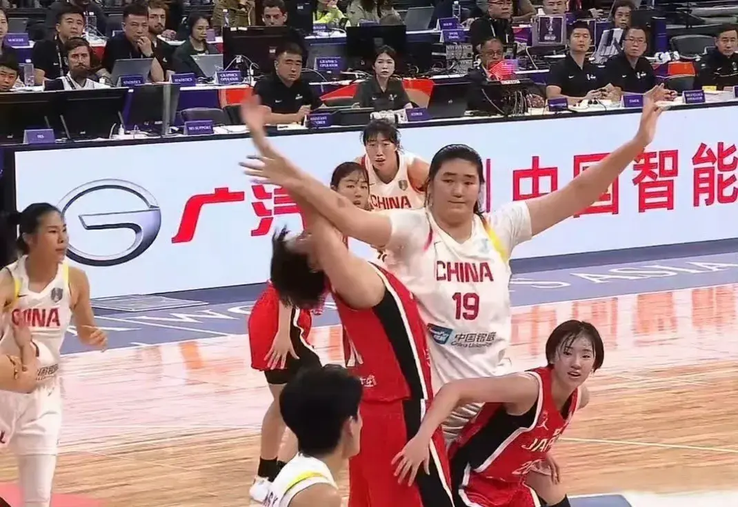 曾凡博确定无缘亚洲杯，周琦也没有新消息，杨瀚森归队成必然选择