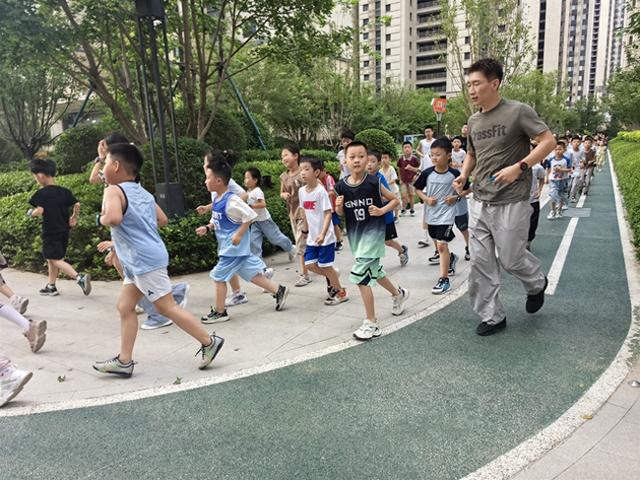 备战马拉松健身氛围浓