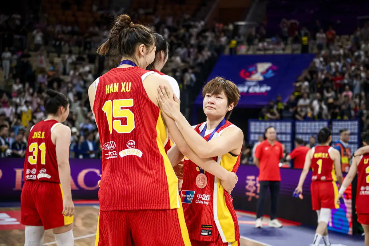 亚洲杯收官，新王诞生！澳大利亚创历史，日本亚军，中国女篮遗憾