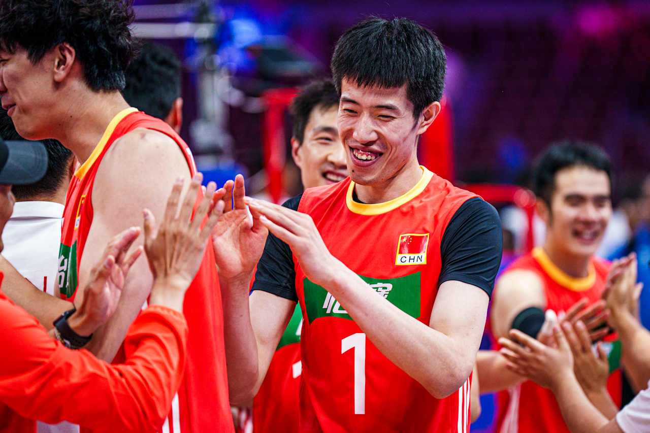 3-2！中国男排战胜古巴 赢球关键找到了 王滨40扣 江川13分 再传好消息
