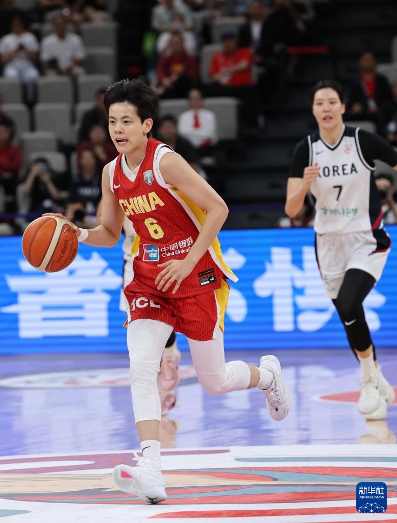 女篮亚洲杯季军赛：中国队对阵韩国队