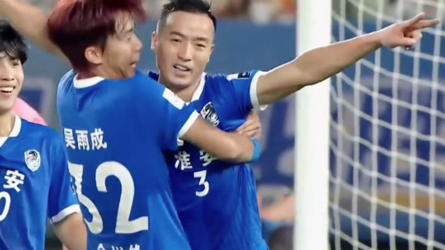C罗附体！39岁村支书打入苏超第100球
