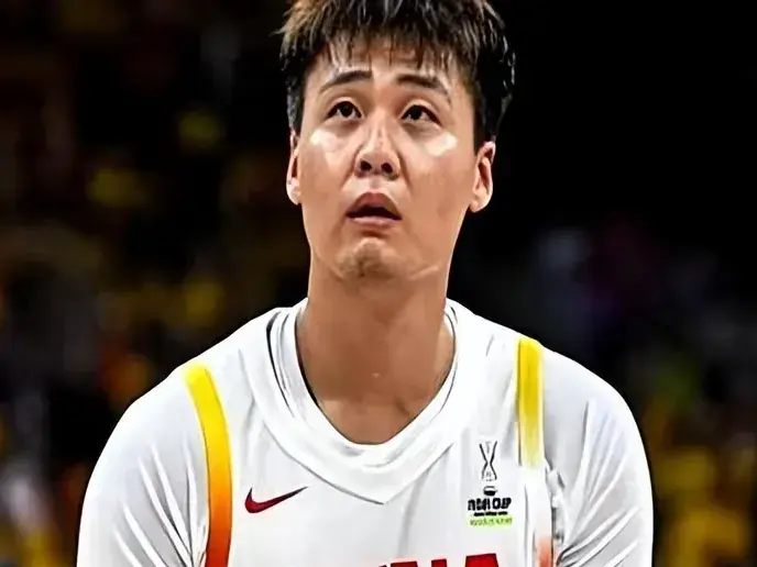 随着杨瀚森回归曾凡博缺阵 中国男篮亚洲杯主力这5人 杨瀚森不是第1