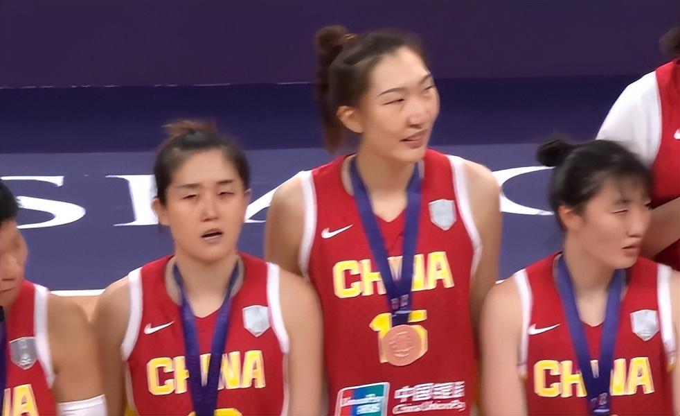 女篮铜牌创26年最差：多人流下不甘泪水 宫鲁鸣为亚洲杯打及格