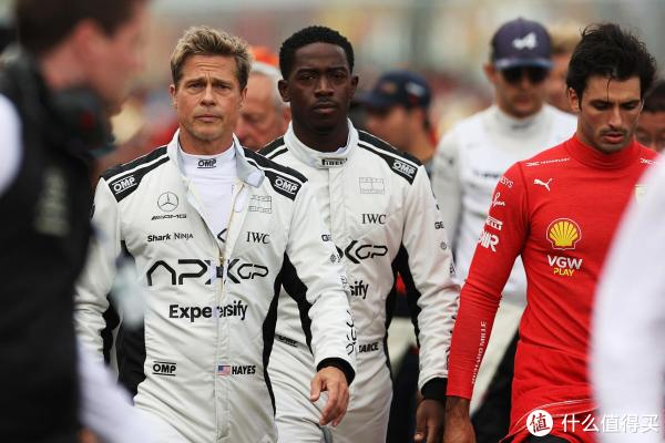 《F1：狂飙飞车》登陆暑期档，引发观众期待！