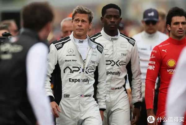 《F1：狂飙飞车》登陆暑期档，引发观众期待！