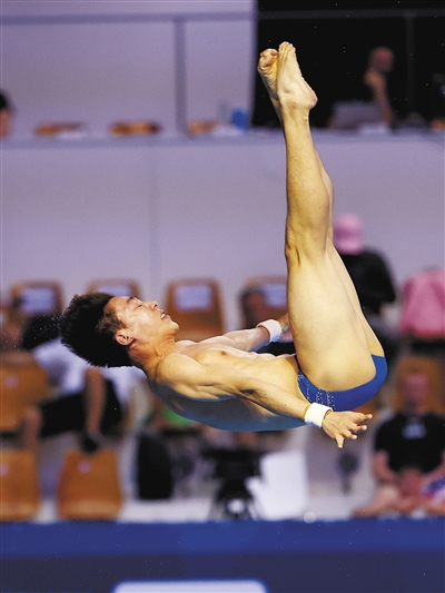 湛江仔郑钧之跳出全场唯一10分