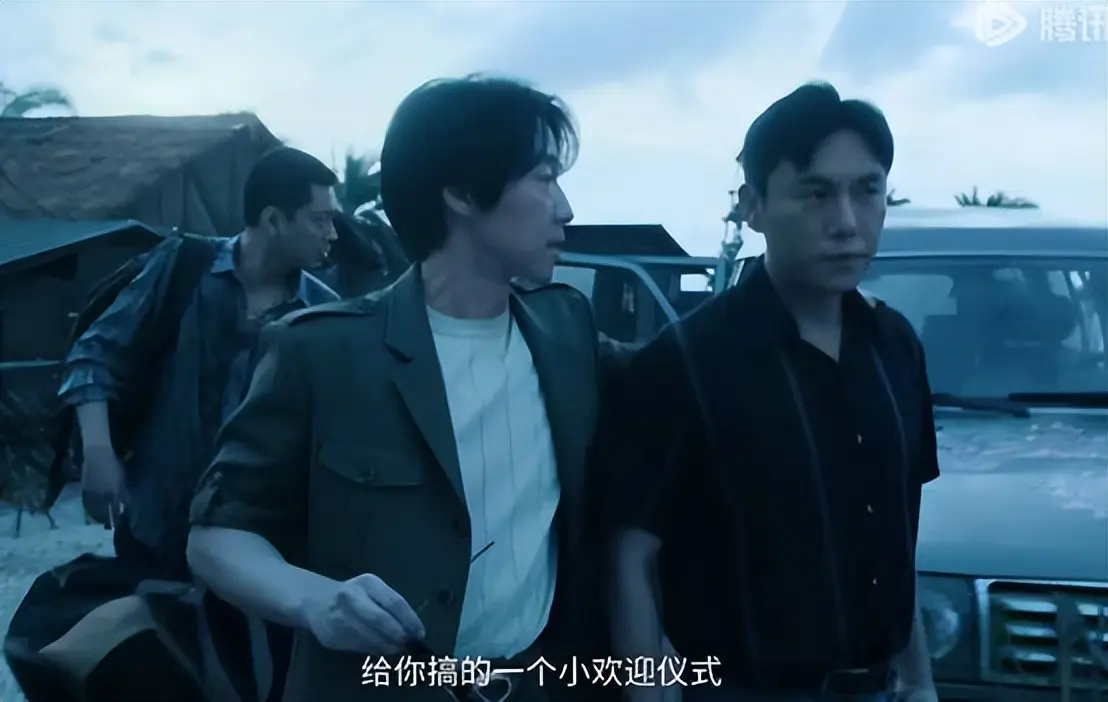 明明是同一个人，演完《古惑仔》又演《扫毒风暴》，差点没认出来