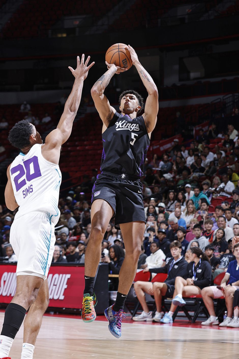首夺夏联冠军！NBA战报：黄蜂拒绝国王18分逆转 4号秀21分率队6胜0负