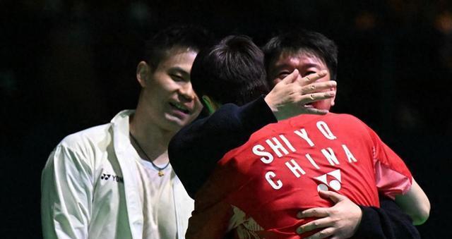 2-0夺冠！中国队终于赢了，10年，等了整整10年，这一刻等得太久