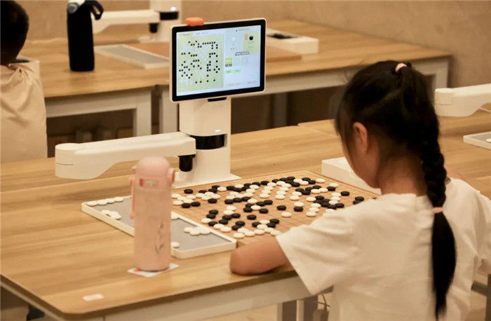 全国首批围棋智能机器人等级评定中心正式启用 阿尔法蛋助力杭州分院建成全国首家智能考场